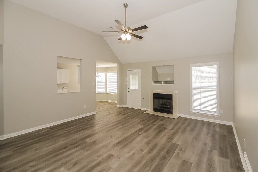 200 Cameron Dr - Photo 4 of 16