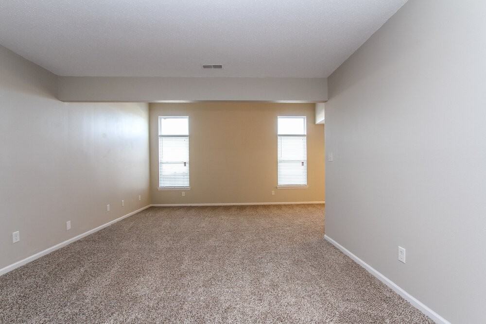 2534 Mingo Ln - Photo 3 of 19