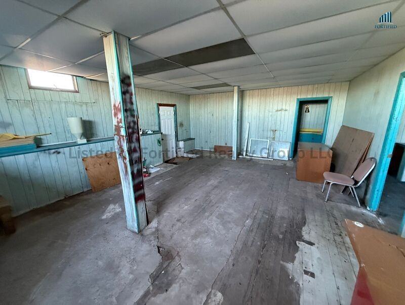 297 Lindsey St - Photo 3 of 6