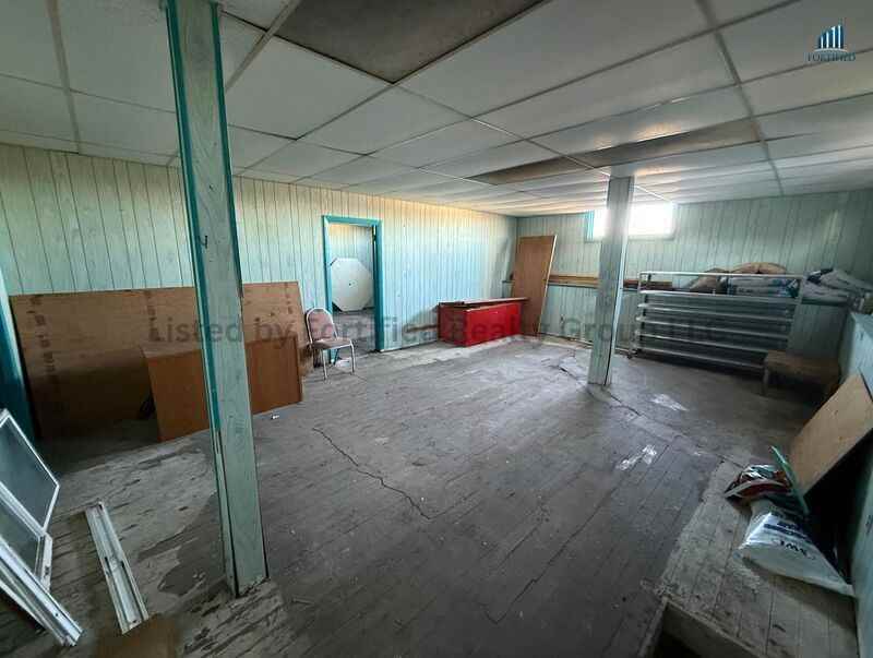 297 Lindsey St - Photo 4 of 6