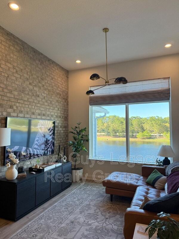 54 Sewall Ln - Photo 2 of 4