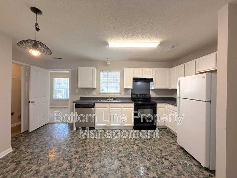 5812 Silver Eagle Dr - Photo 4 of 17