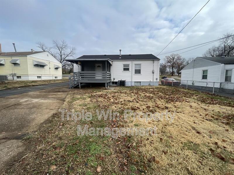 5 Westdell Dr - Photo 6 of 32