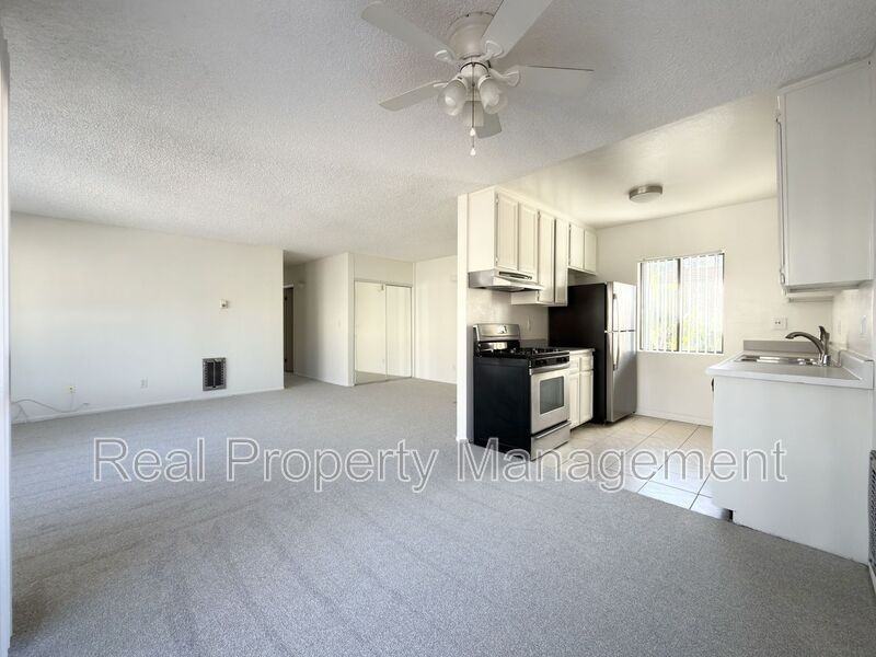 128 Avenida Las Brisas #C - Photo 5 of 16