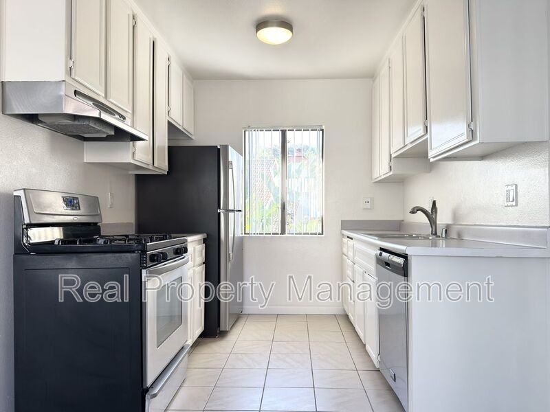 128 Avenida Las Brisas #C - Photo 7 of 16