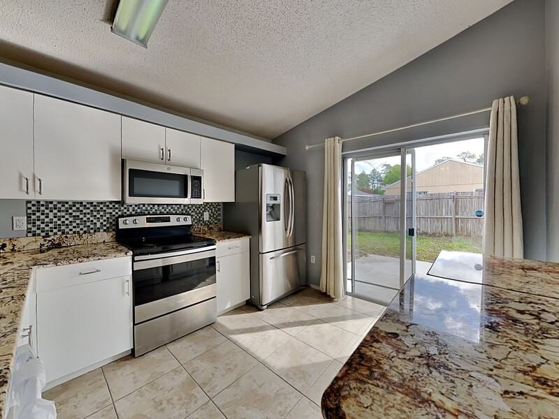 1118 Vista Palma Way - Photo 4 of 25