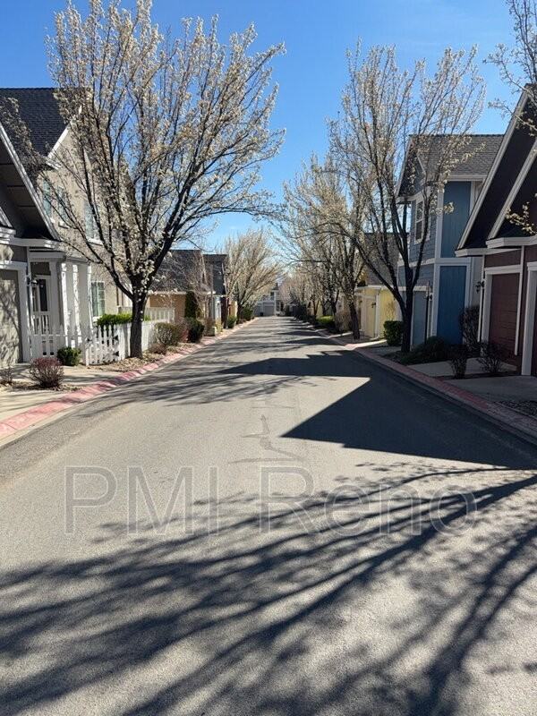 1360 Waterloo Dr - Photo 3 of 29