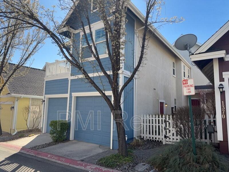 1360 Waterloo Dr - Photo 4 of 29