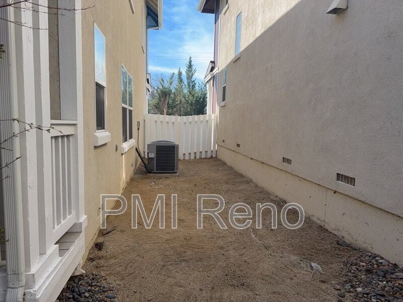 1360 Waterloo Dr - Photo 6 of 29