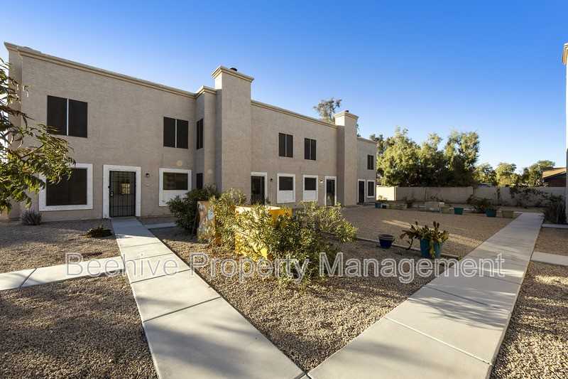 2732 E Culver St #7 - Photo 4 of 18