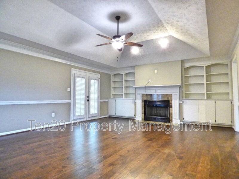 2723 Summerfield Pl - Photo 3 of 16