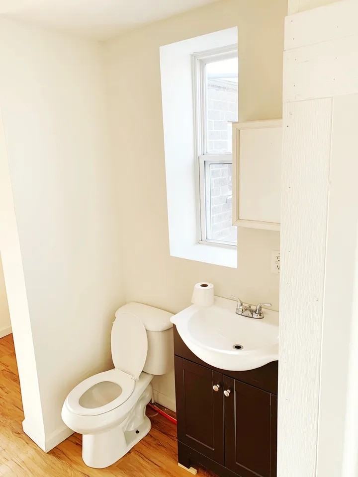 43 Pike St #2 - Photo 4 of 7