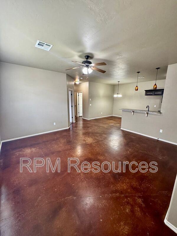 1824 Post Oak Rd - Photo 3 of 19