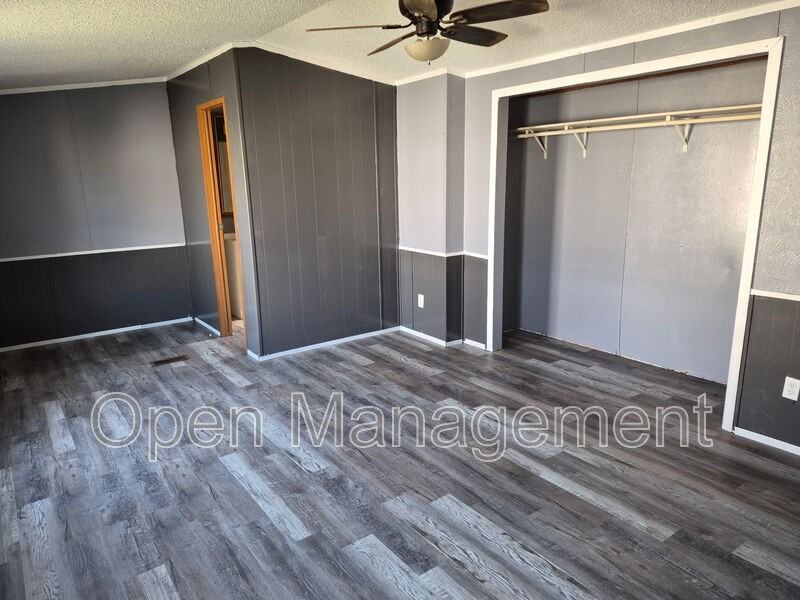 4511 Dirt Rd - Photo 5 of 10