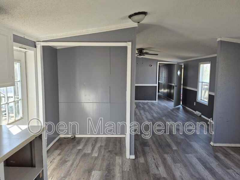 4511 Dirt Rd - Photo 7 of 10