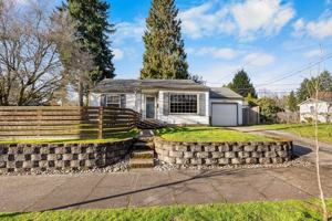 featured image of 4317 Se Lexington St