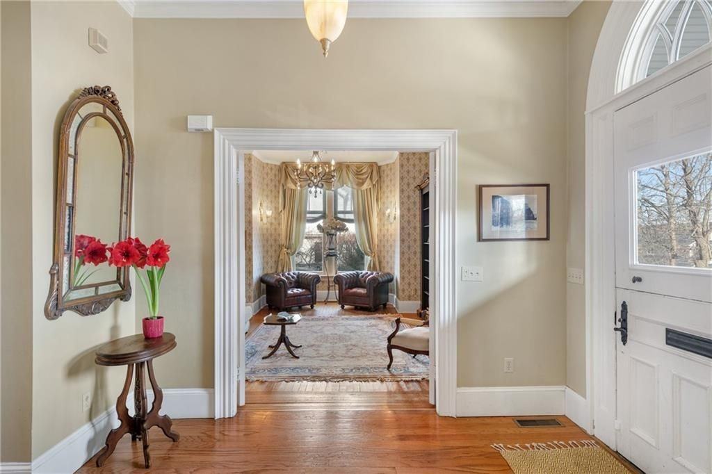 287 Gibbs Ave - Photo 2 of 50