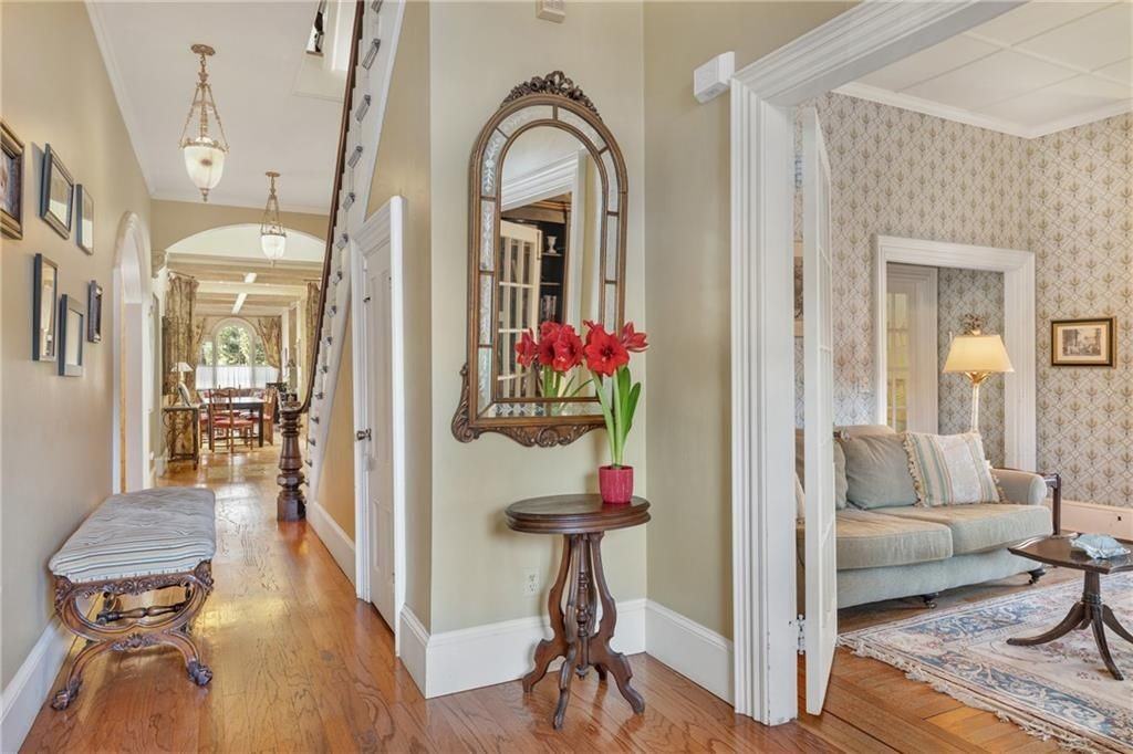 287 Gibbs Ave - Photo 3 of 50