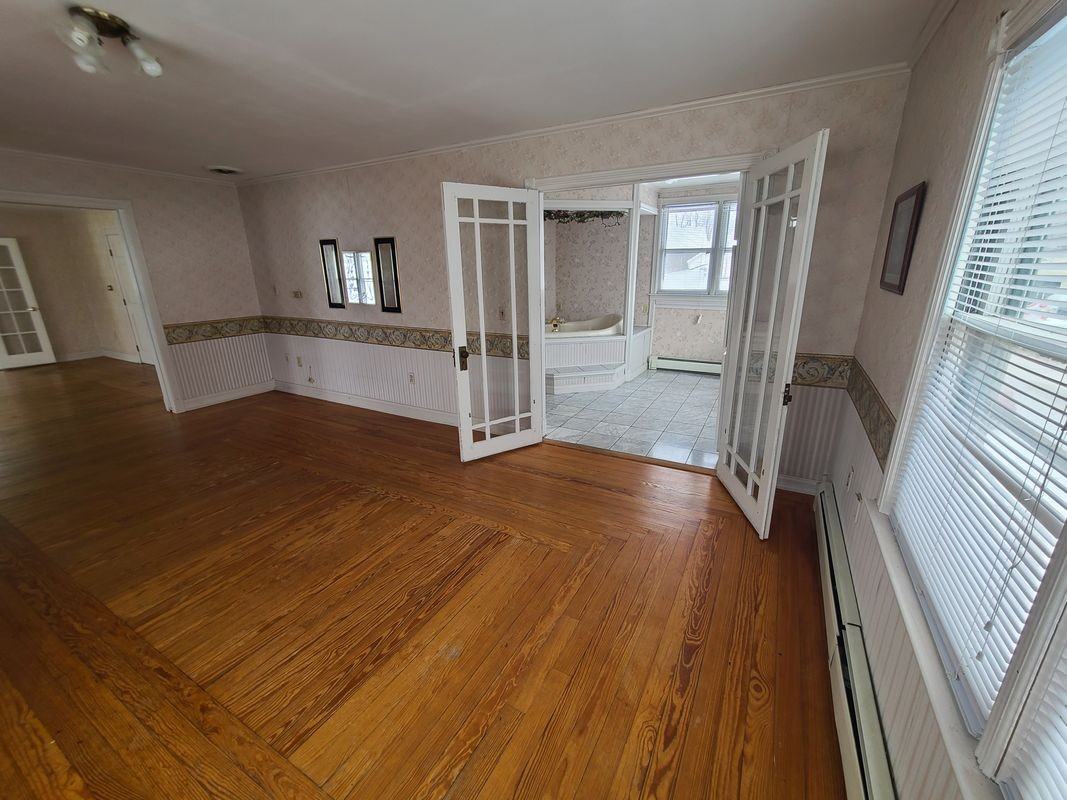 608 Water St - Photo 7 of 18