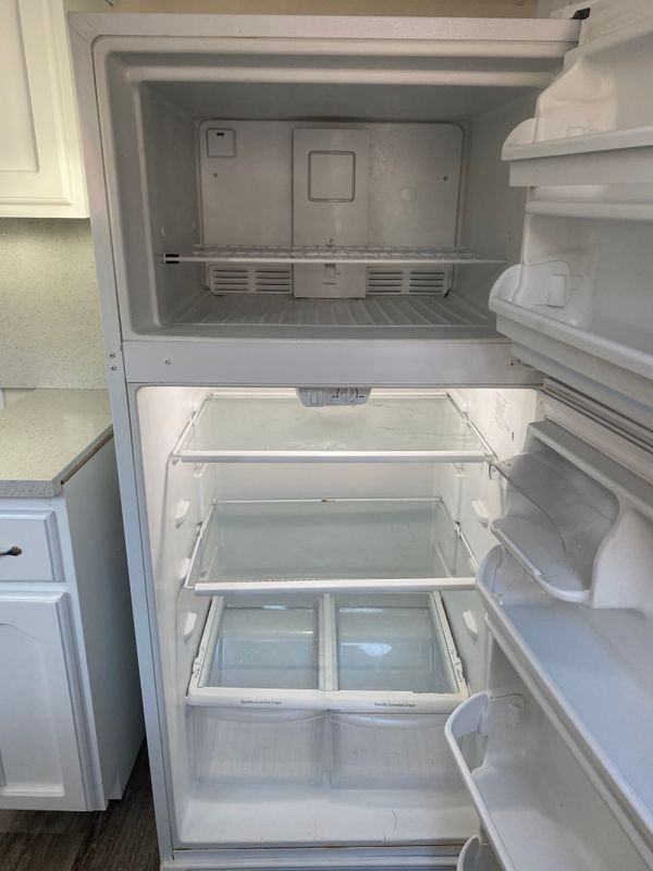 816 W Oakwood St - Photo 4 of 9