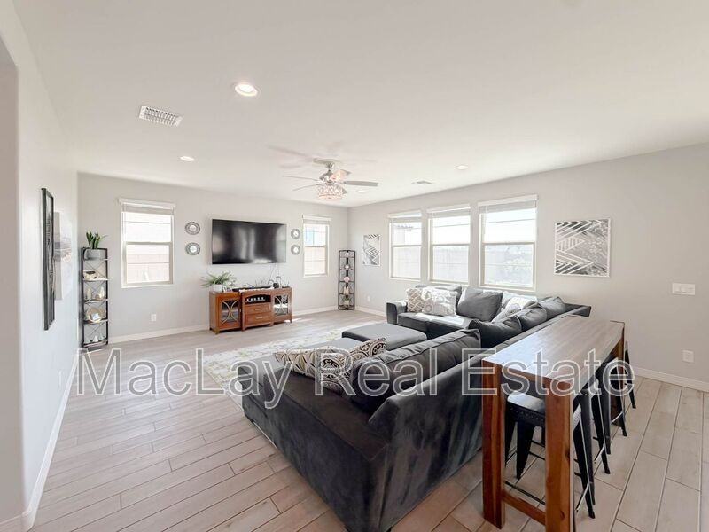 21620 S 225th Way - Photo 5 of 25