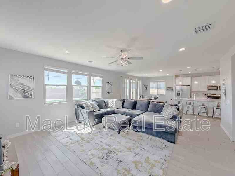 21620 S 225th Way - Photo 6 of 25