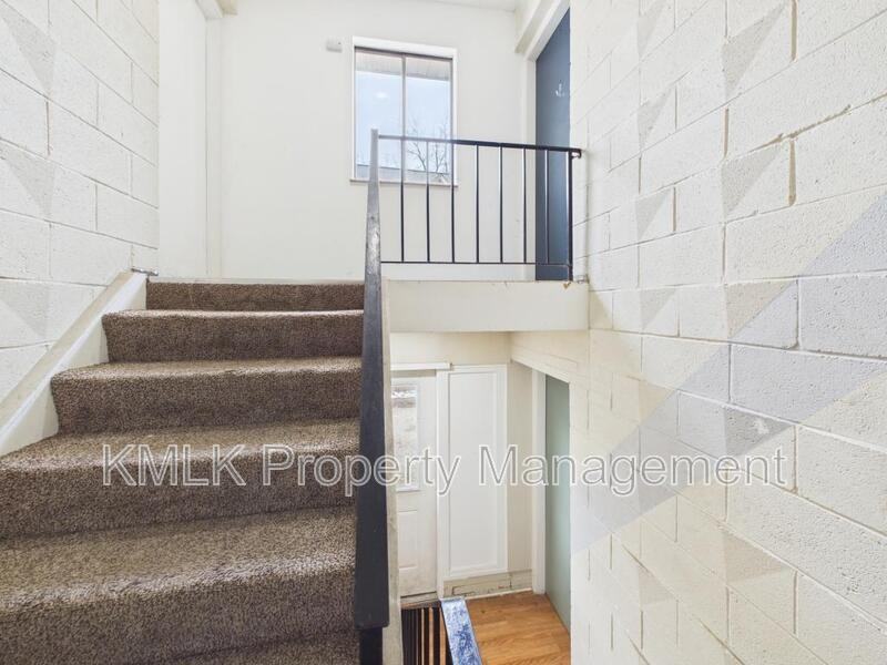 22 W York St - Photo 5 of 24