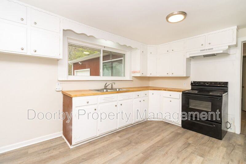 936 Ely Rd - Photo 4 of 18