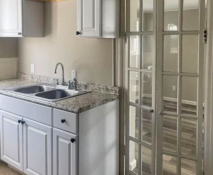 9835 Jeffrey Dr - Photo 7 of 9