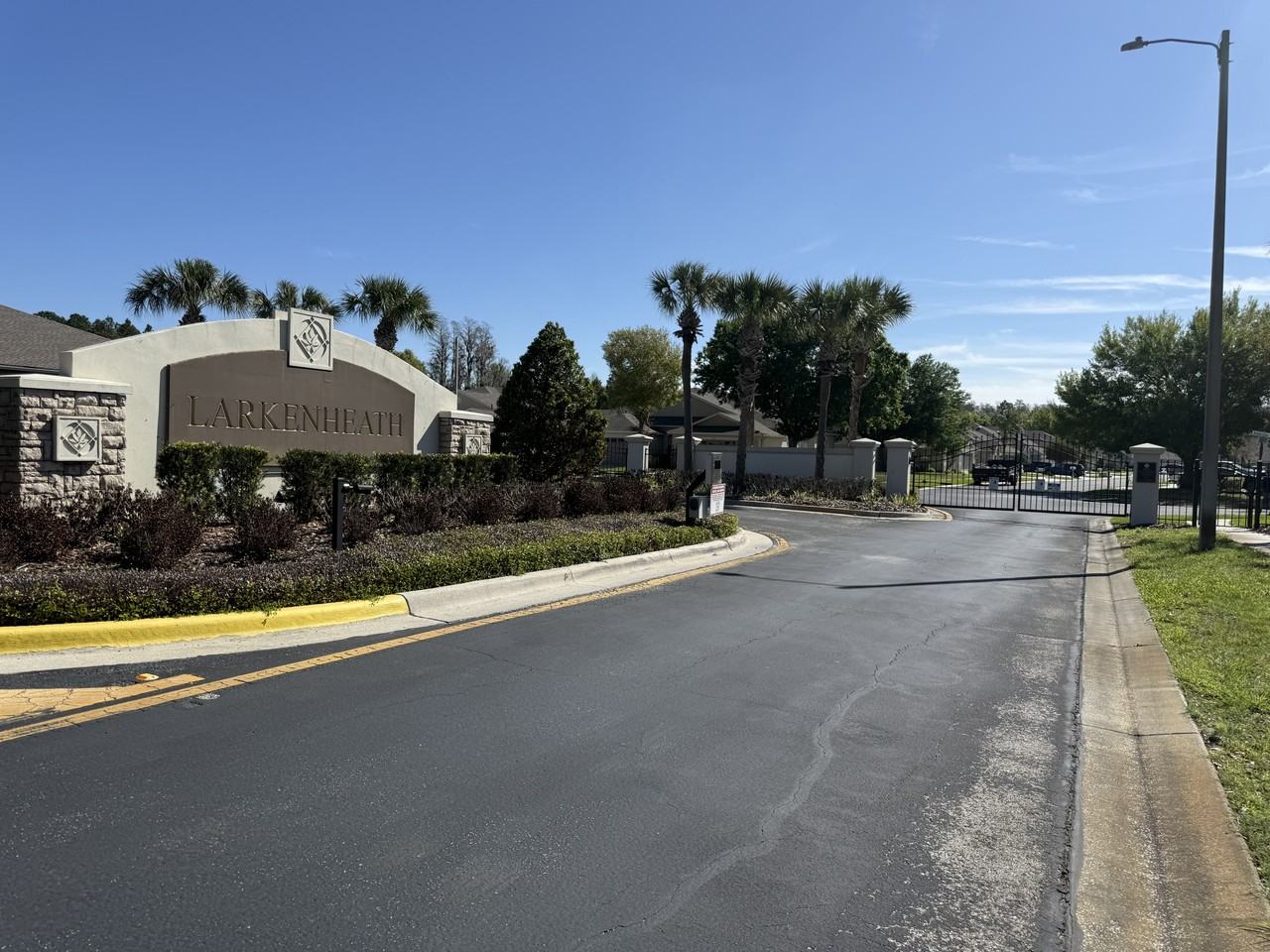 31819 Blythewood Way - Photo 2 of 40