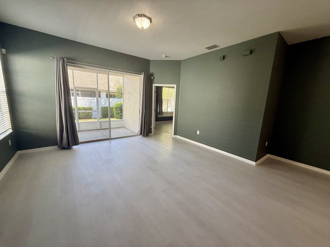 31819 Blythewood Way - Photo 4 of 40