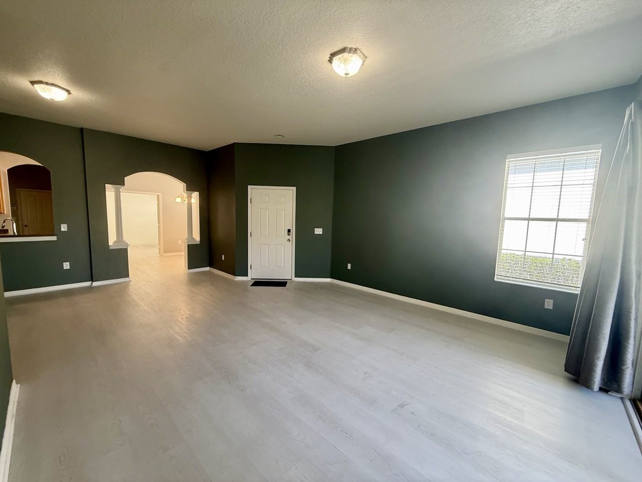 31819 Blythewood Way - Photo 7 of 40