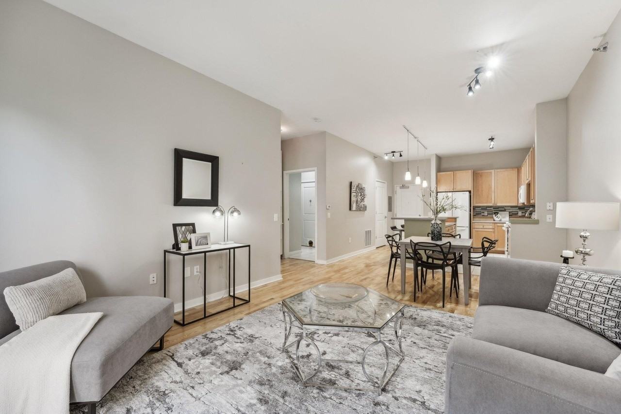 209 8th St E - Photo 2 of 25