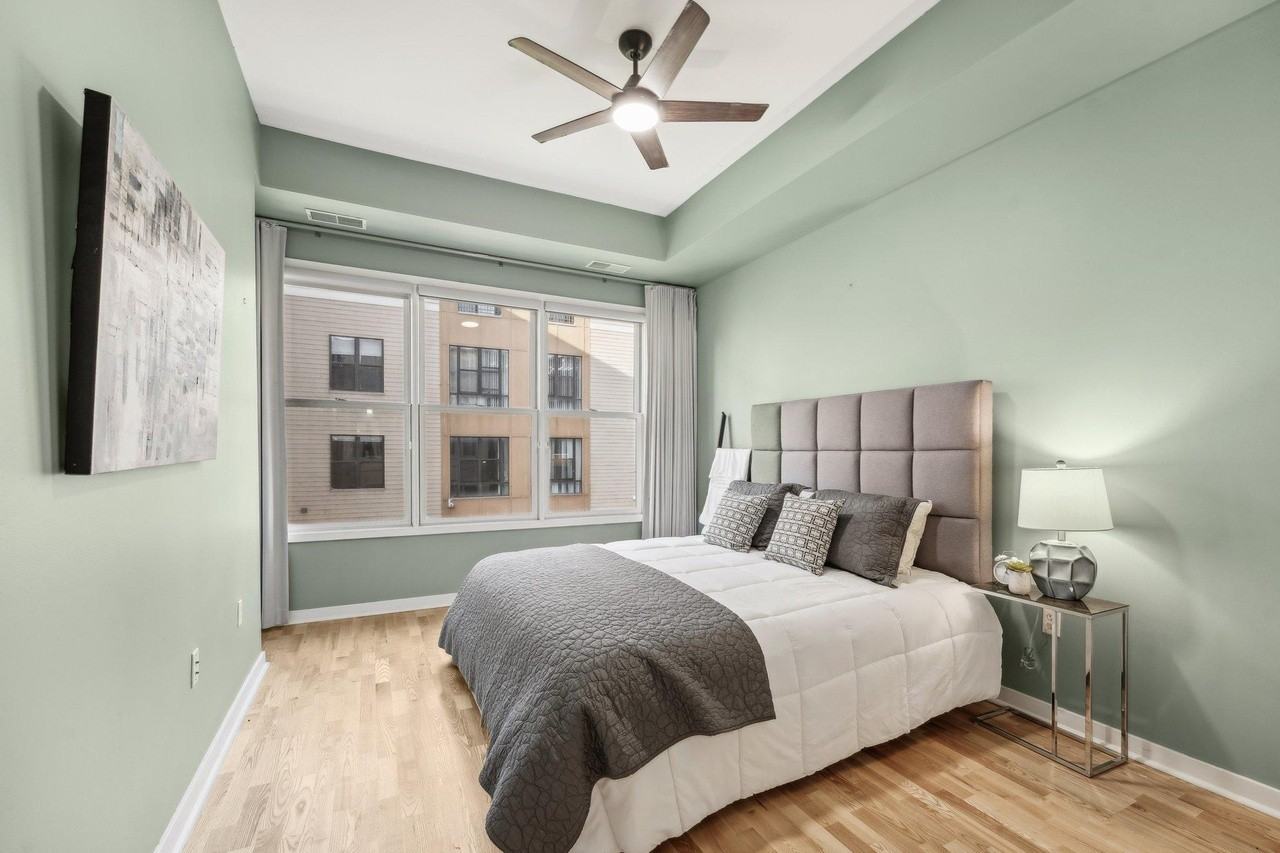 209 8th St E - Photo 5 of 25