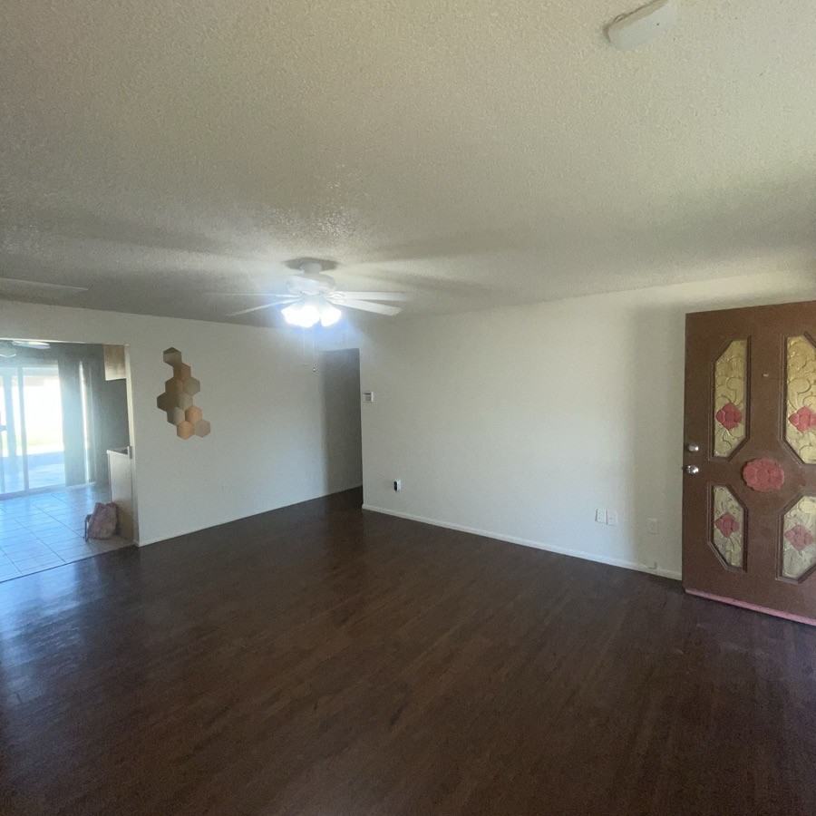 3550 E Voltaire Dr - Photo 3 of 7