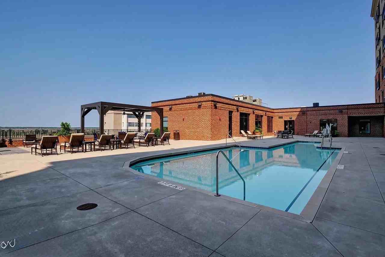 14 Grace St #810 - Photo 4 of 17