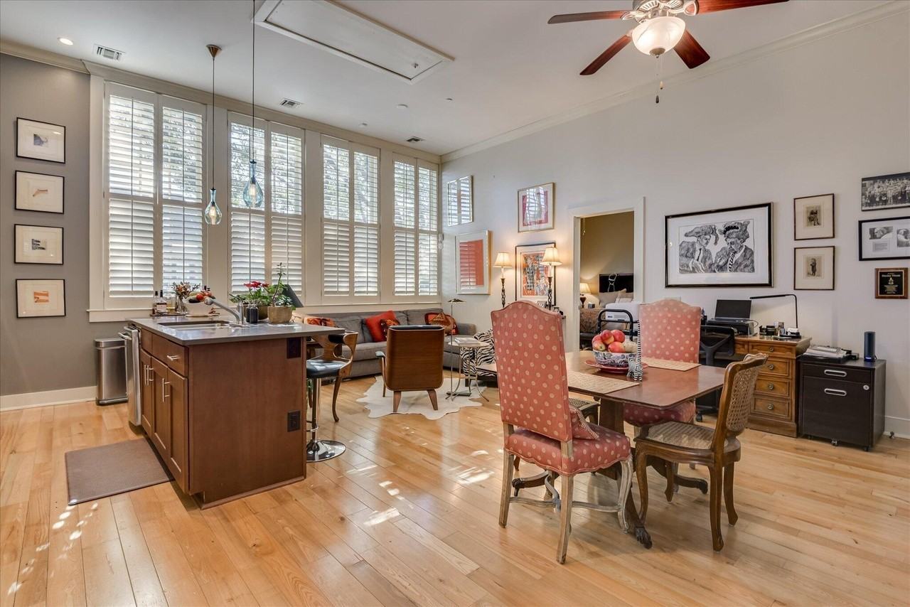 2349 Williams St #101 - Photo 5 of 18