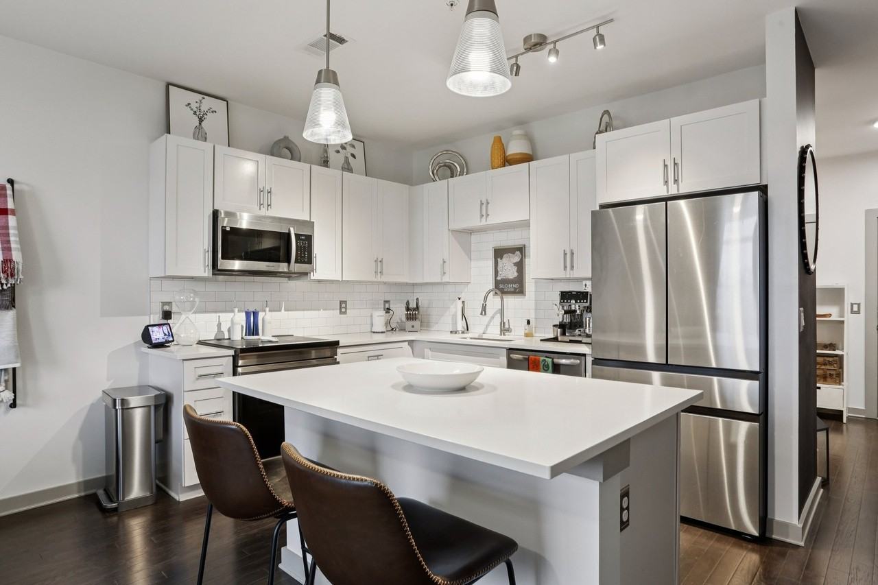 1638 54th Ave N #303 - Photo 6 of 14