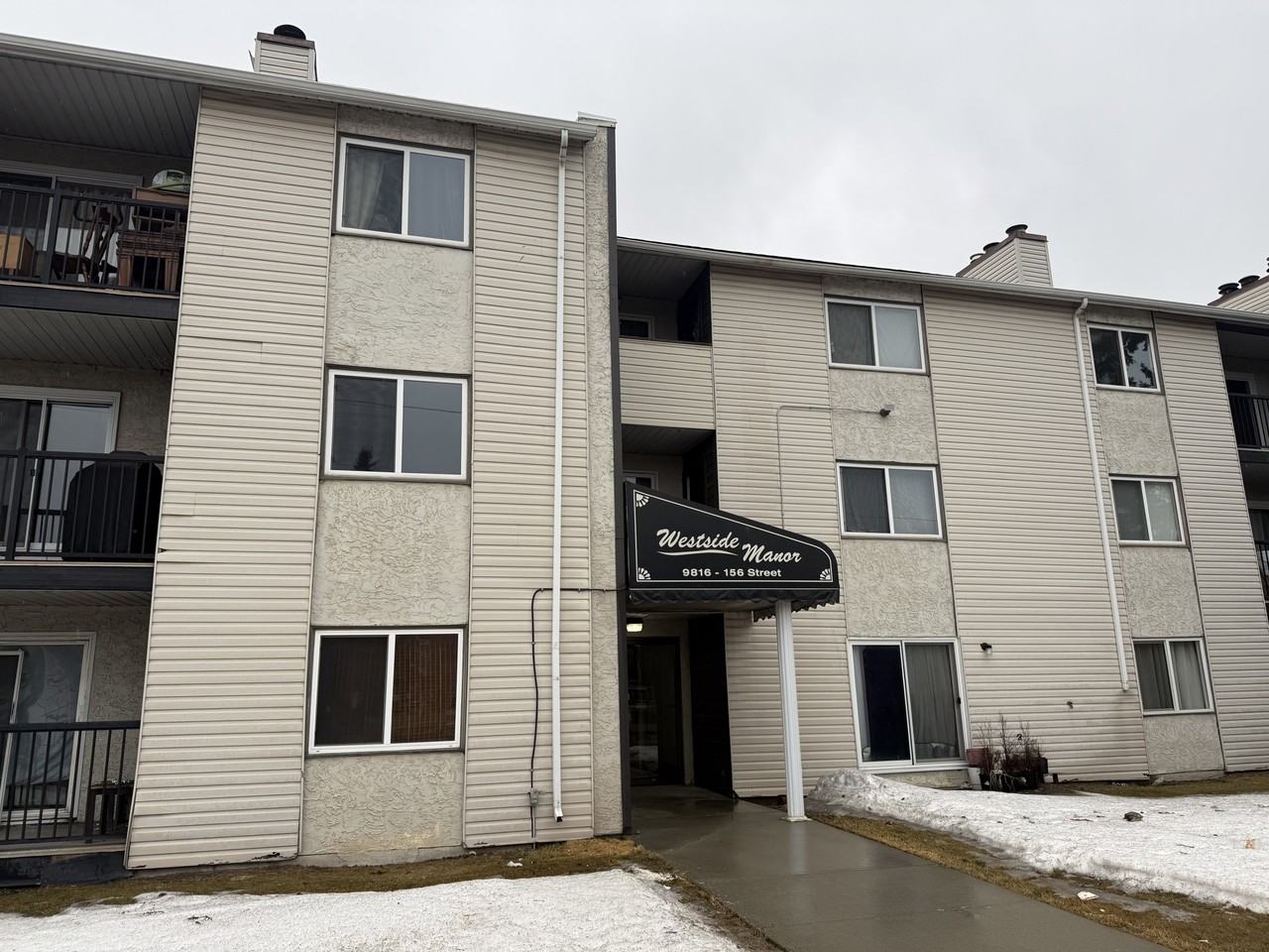 9500 156 St Nw - Photo 2 of 18