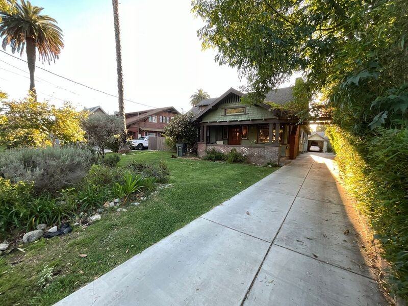 545 N Oakland Ave #3 - Photo 2 of 12