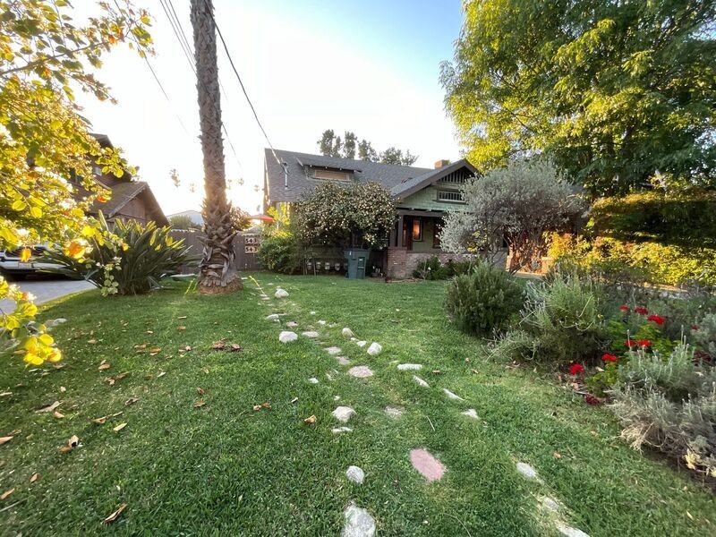 545 N Oakland Ave #3 - Photo 3 of 12