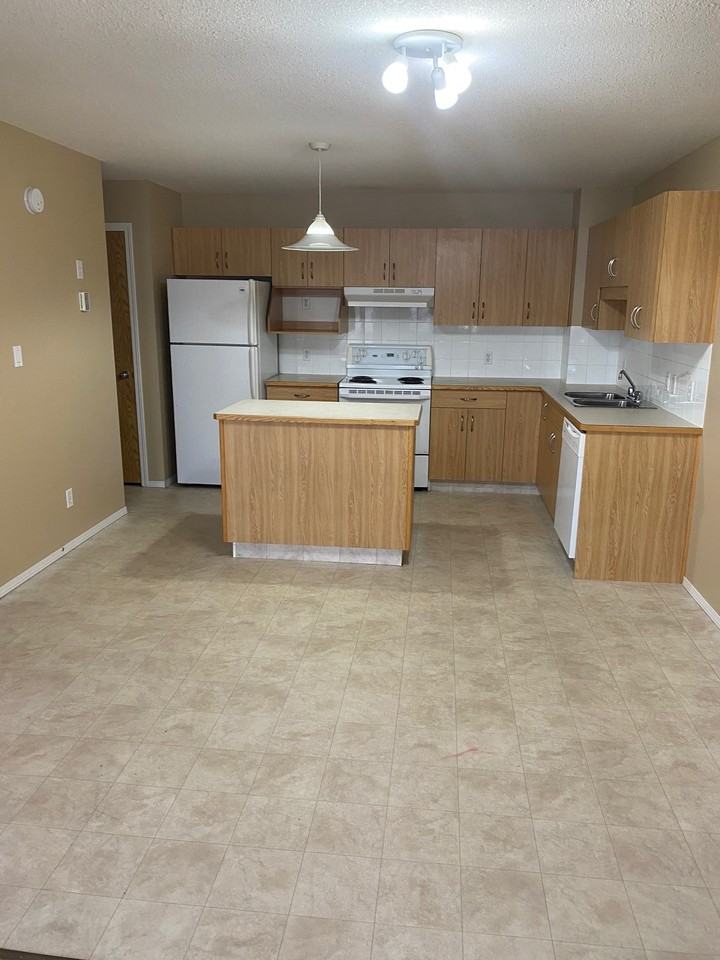 5 Highlands Pl W - Photo 6 of 13