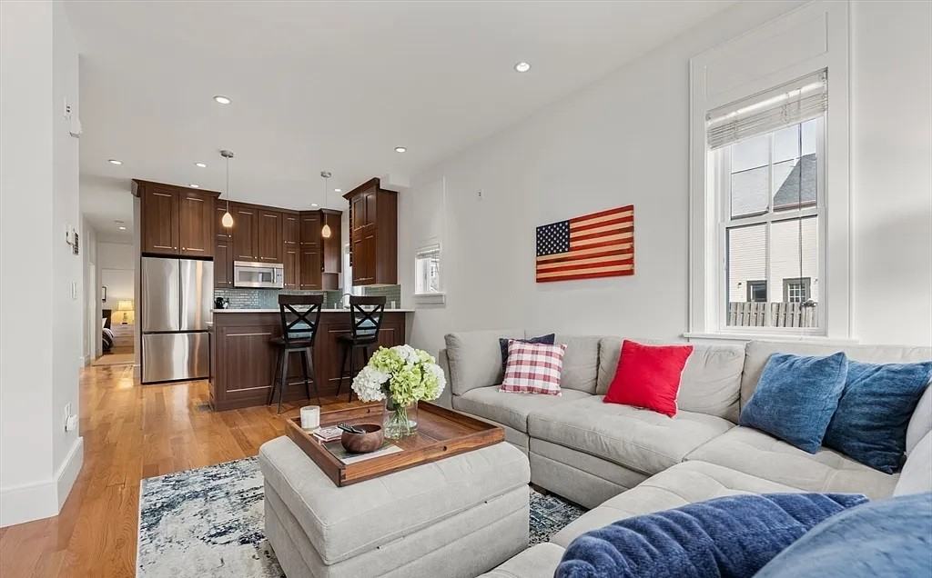 261 Marlborough St - Photo 7 of 7