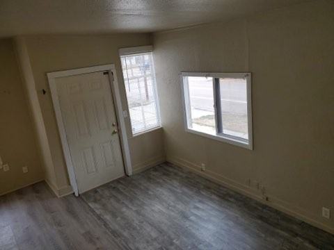 112 14Th St N - Photo 3 of 11