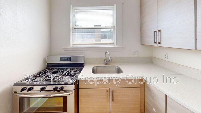 3252 Martin Luther King Jr Way - Photo 5 of 18