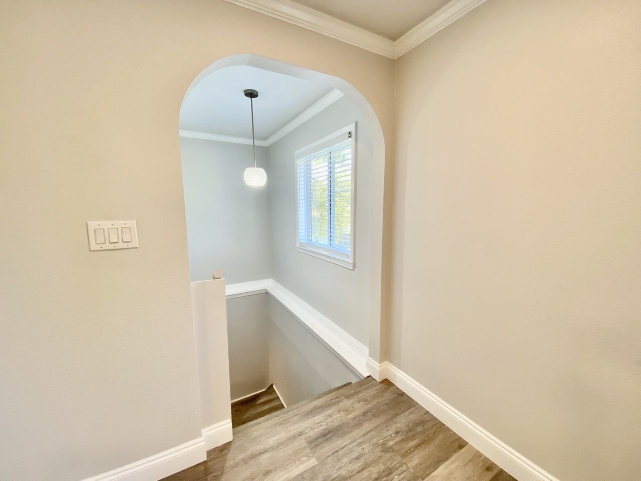 402 Fairpoint Dr - Photo 6 of 22