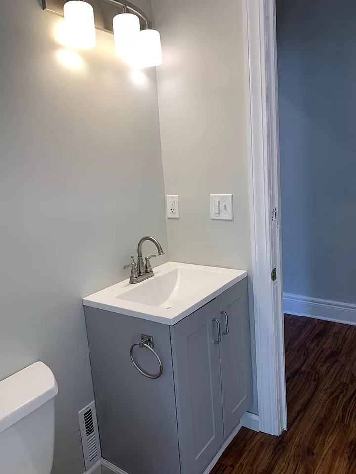 222 Capstan Ct #101 - Photo 2 of 10