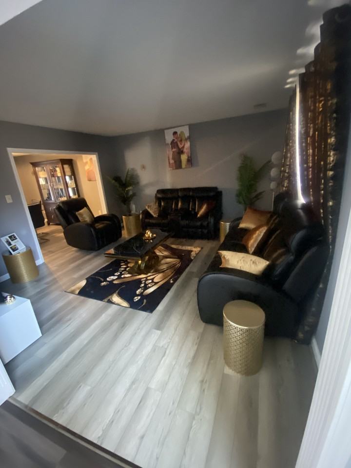 520 Green Valley Dr #1 - Photo 4 of 17