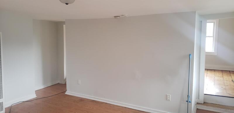 116 E Main St - Photo 3 of 34