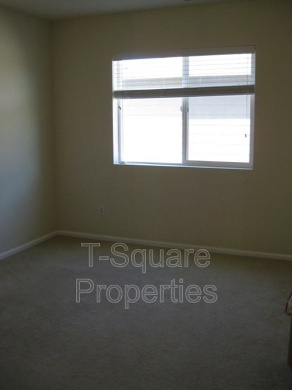 4023 134th Pl Se - Photo 6 of 11